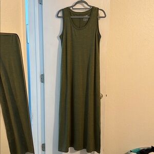 Wool& Olive Green Sleeveless Maxi Dress